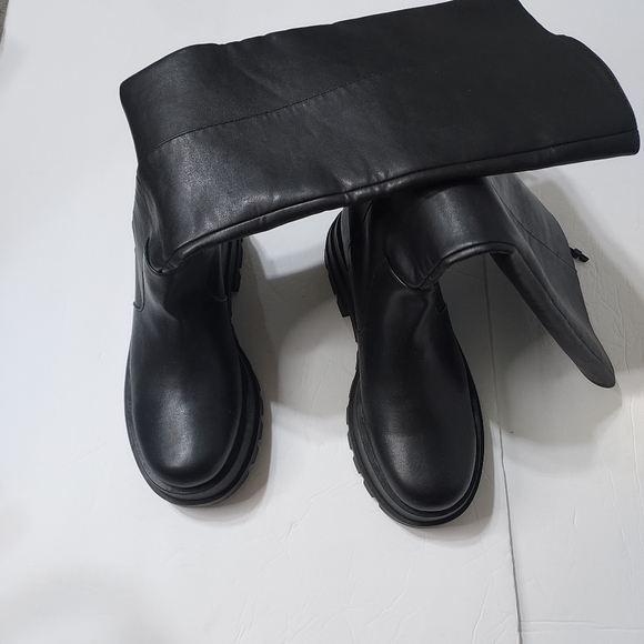 Zara treaded boots - Picture 3 of 5